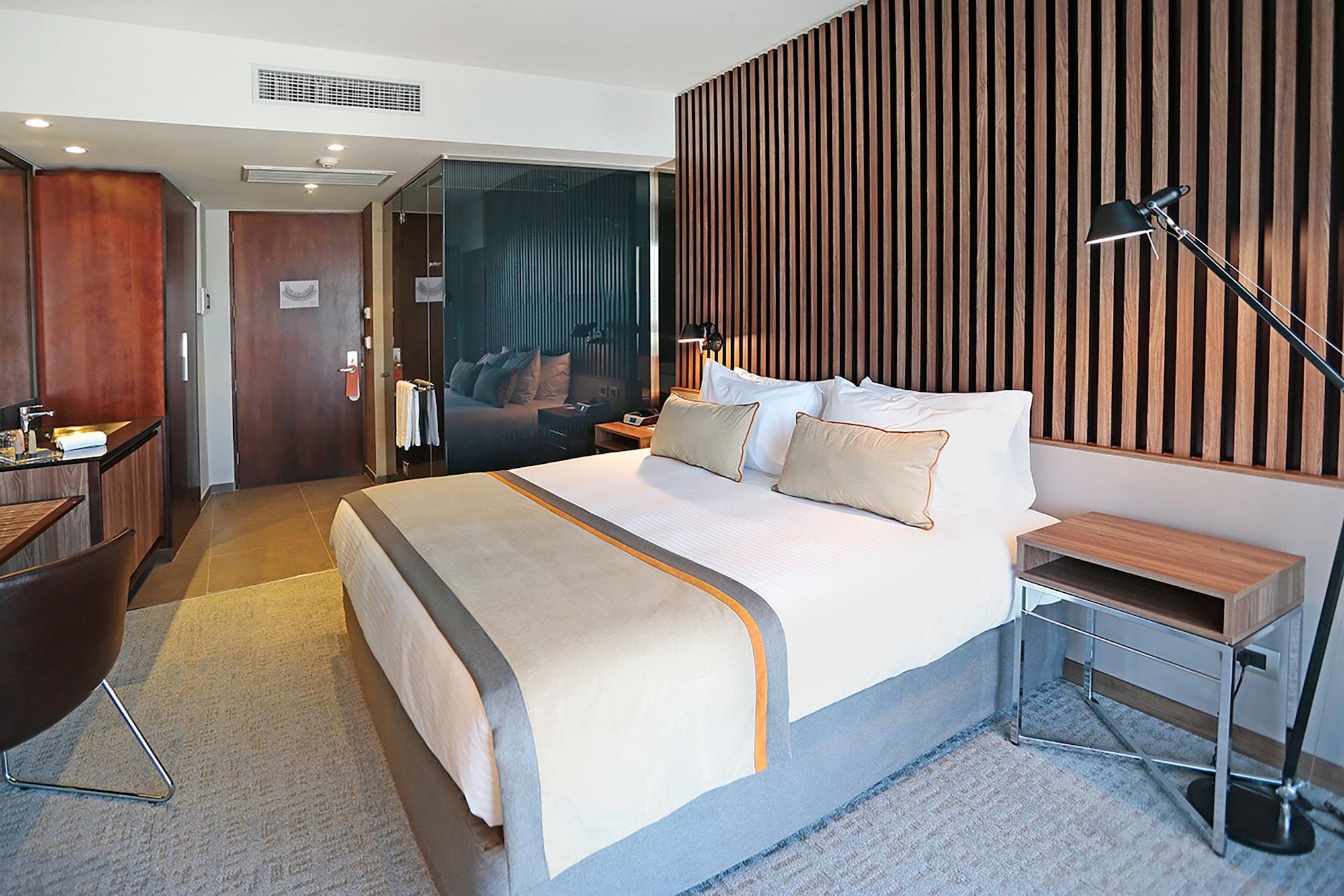 فندق Doubletree By Hilton Santiago Kennedy, Chile المظهر الخارجي الصورة