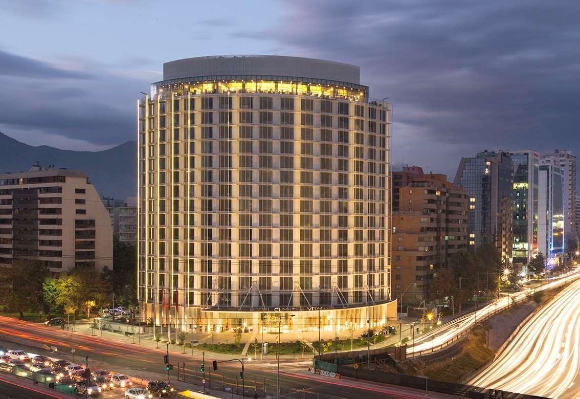 فندق Doubletree By Hilton Santiago Kennedy, Chile المظهر الخارجي الصورة