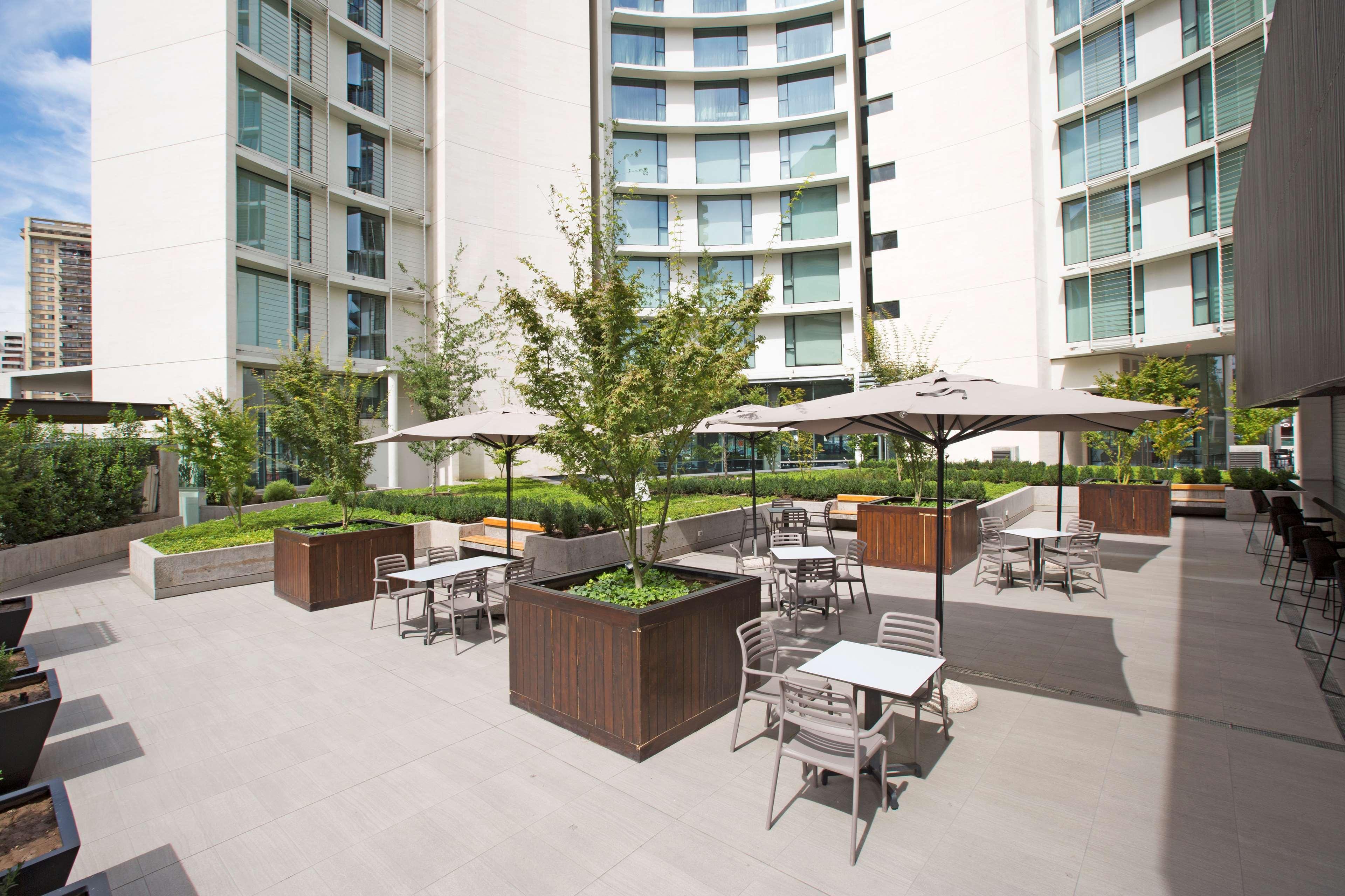 فندق Doubletree By Hilton Santiago Kennedy, Chile المظهر الخارجي الصورة