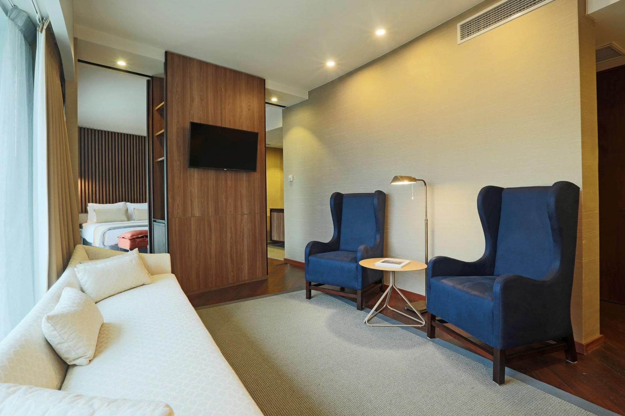 فندق Doubletree By Hilton Santiago Kennedy, Chile المظهر الخارجي الصورة