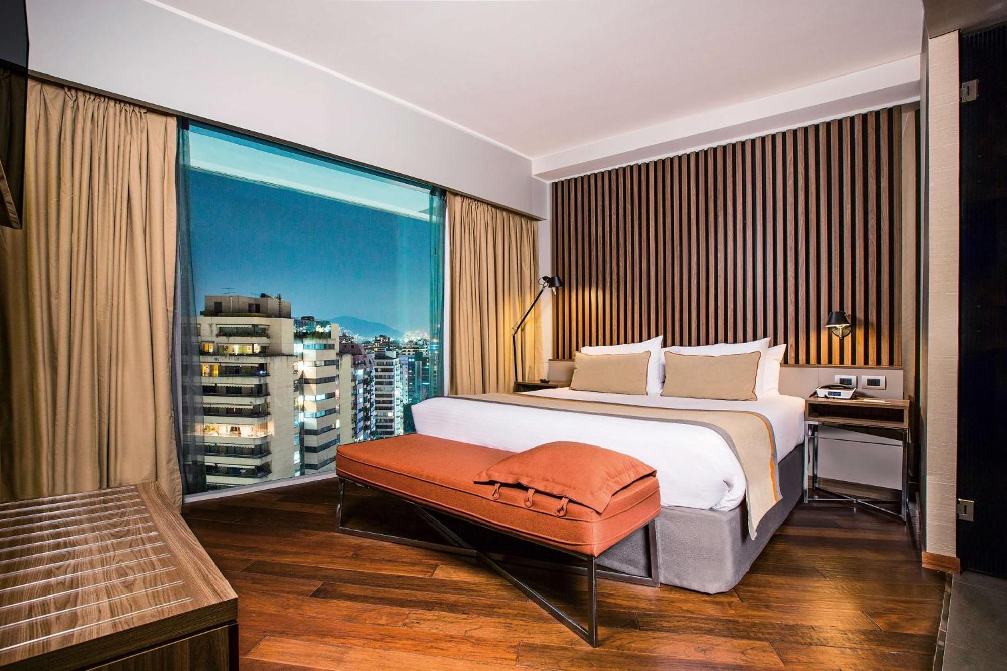 فندق Doubletree By Hilton Santiago Kennedy, Chile المظهر الخارجي الصورة