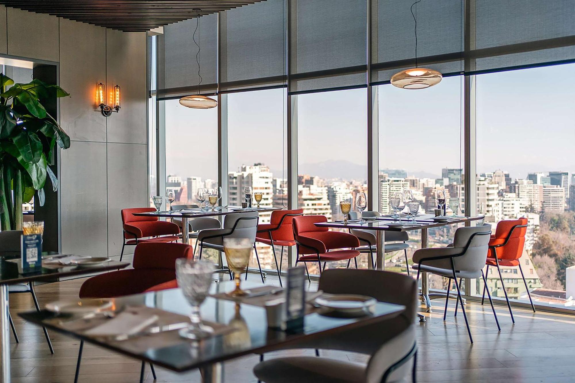 فندق Doubletree By Hilton Santiago Kennedy, Chile المظهر الخارجي الصورة