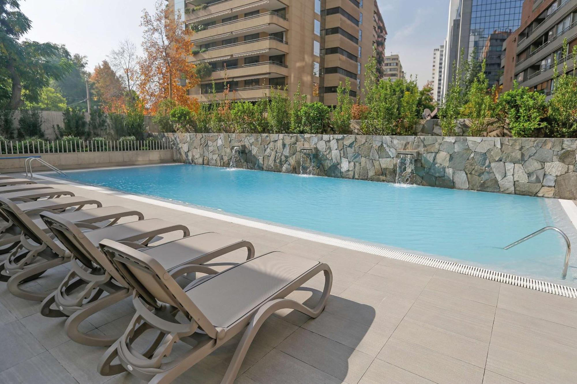 فندق Doubletree By Hilton Santiago Kennedy, Chile المظهر الخارجي الصورة