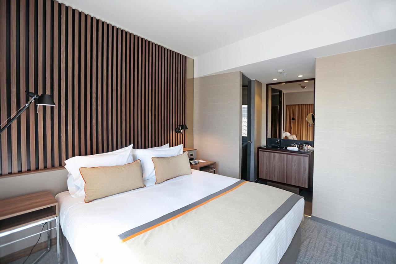 فندق Doubletree By Hilton Santiago Kennedy, Chile المظهر الخارجي الصورة