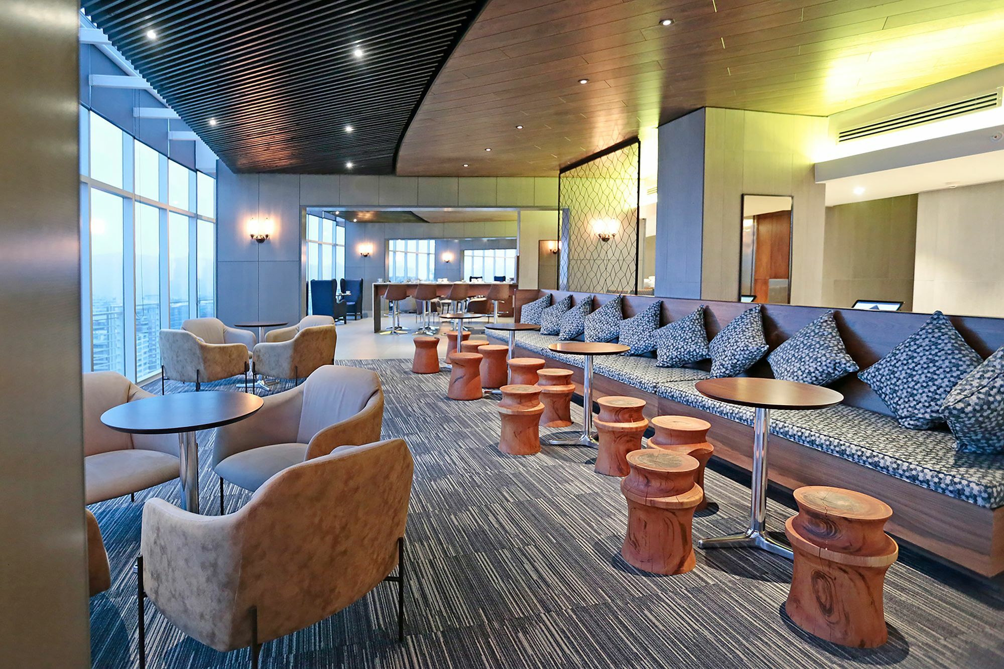فندق Doubletree By Hilton Santiago Kennedy, Chile المظهر الخارجي الصورة
